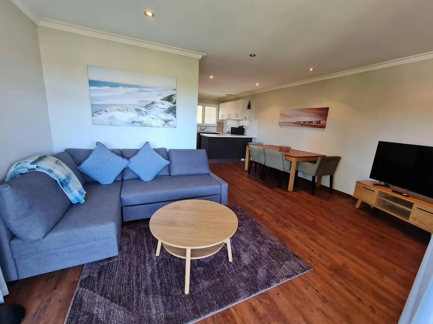 Summer Breeze - Holiday Or Business Apartment Australia