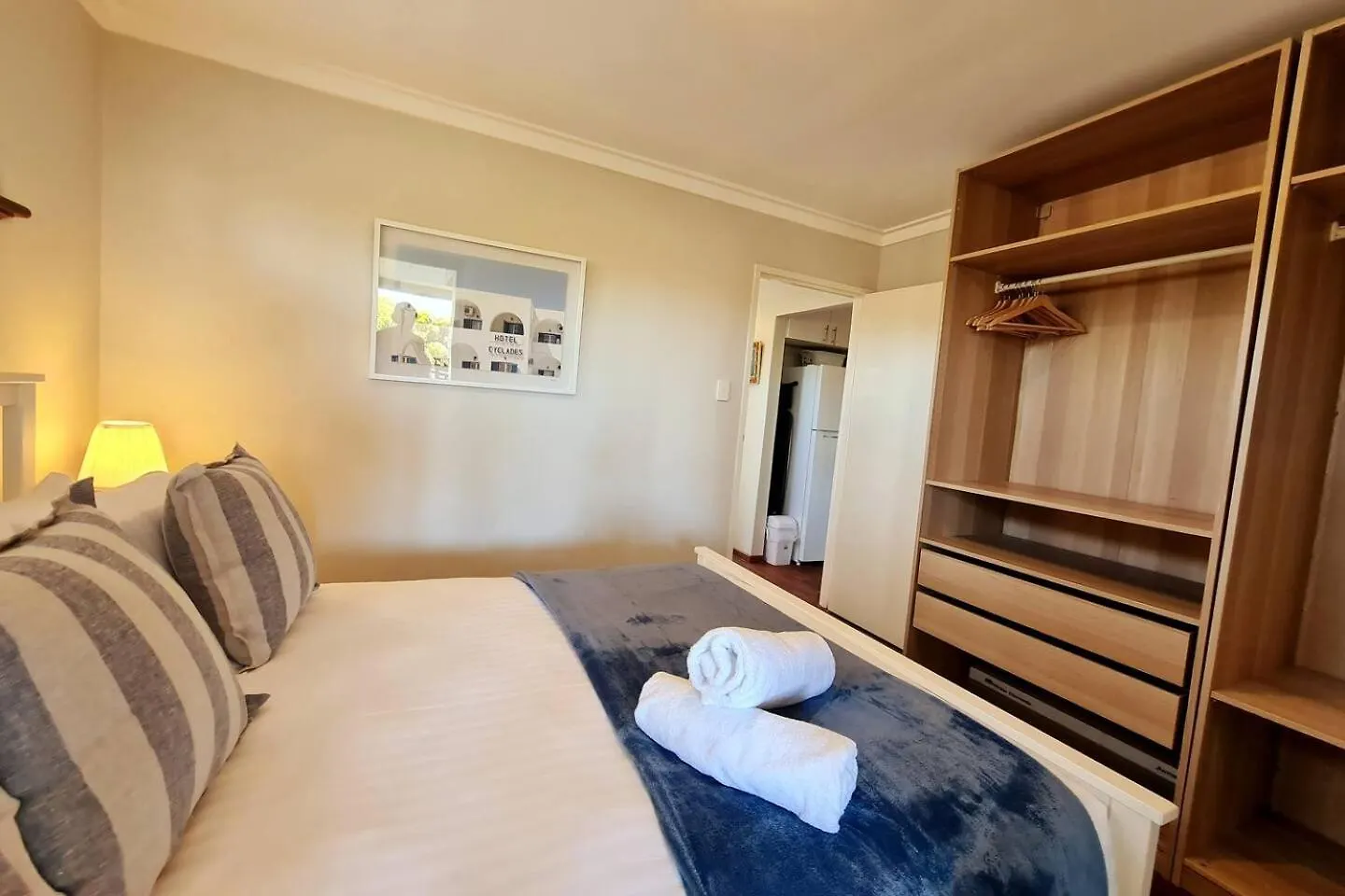 Summer Breeze - Holiday Or Business Apartment Australia